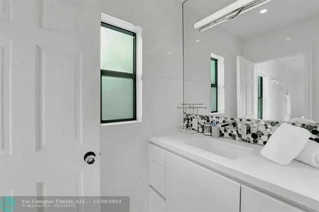 $16,000 | 614 Poinciana Drive, Fort Lauderdale, FL 33301