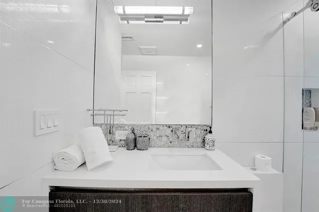 $16,000 | 614 Poinciana Drive, Fort Lauderdale, FL 33301