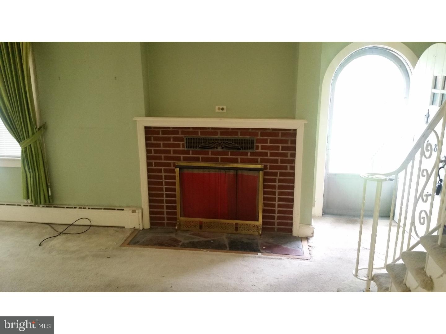 1008 Salem Road Burlington, NJ 08016 - Photo 6 of 24 Fireplace