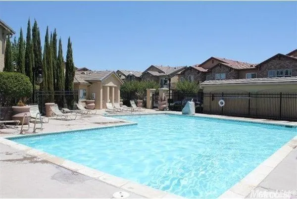 $365,000 | 3301 North Park Drive, Unit 2812, Sacramento, CA 95835