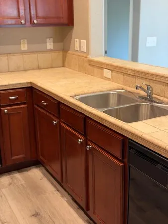 $365,000 | 3301 North Park Drive, Unit 2812, Sacramento, CA 95835