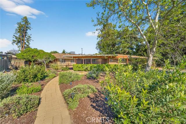 4872 N Arcade Fresno, CA 93721 - Photo 2 of 75