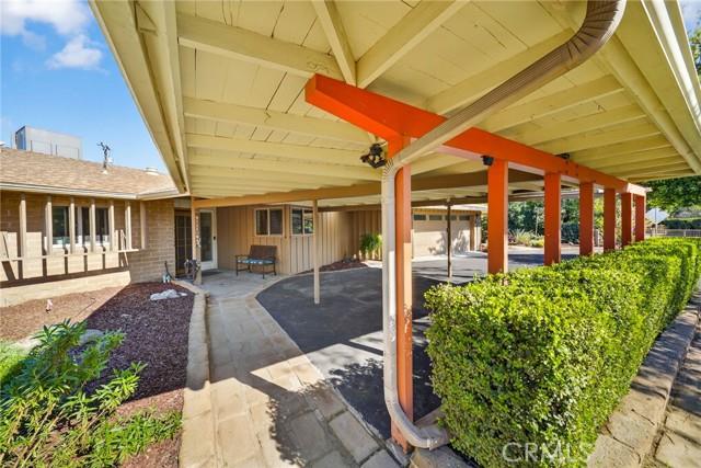 4872 N Arcade Fresno, CA 93721 - Photo 4 of 75