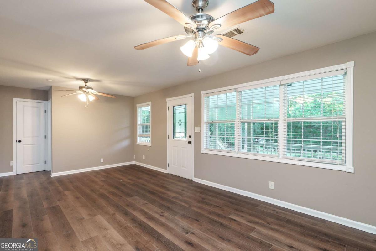 3322 Dewey Hogan Road Monroe, GA 30656 - Photo 7 of 30