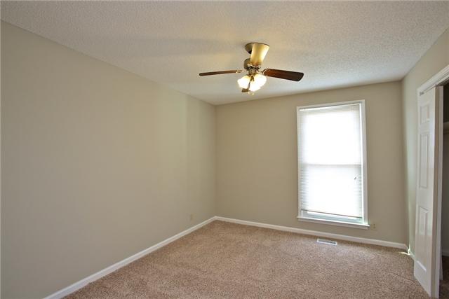 1013 McClardy Road Clarksville, TN 37042 - Photo 15 of 17 Bedroom 3