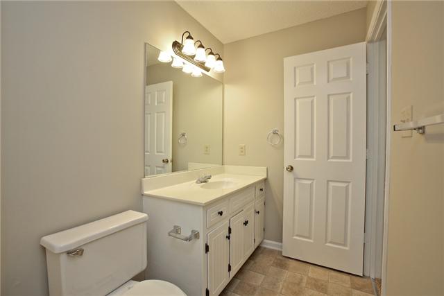 1013 McClardy Road Clarksville, TN 37042 - Photo 17 of 17 Gallery Image 17
