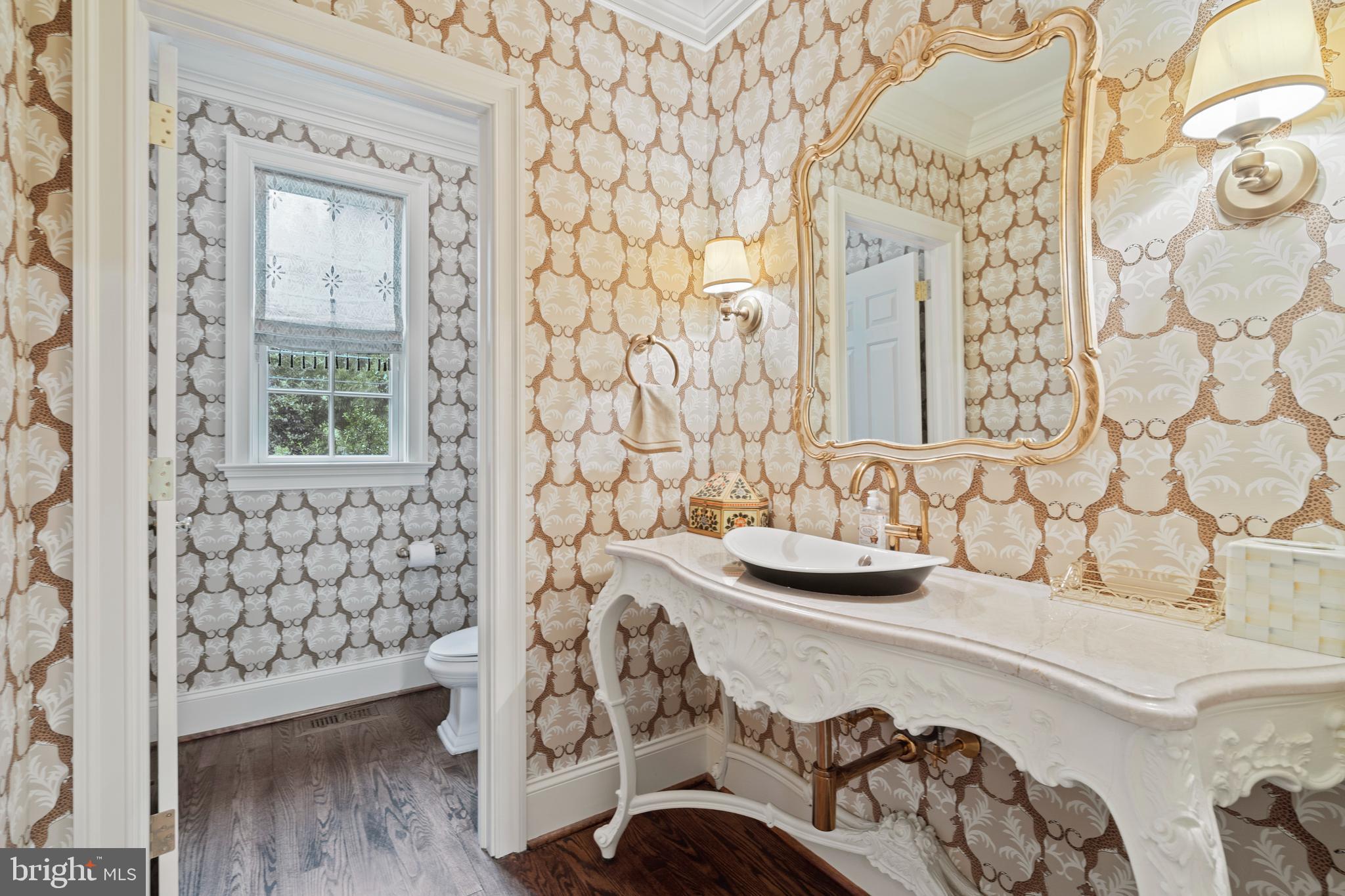 211 Atlee Road Wayne, PA 19087 - Photo 14 of 90 Formal powder room with primp room