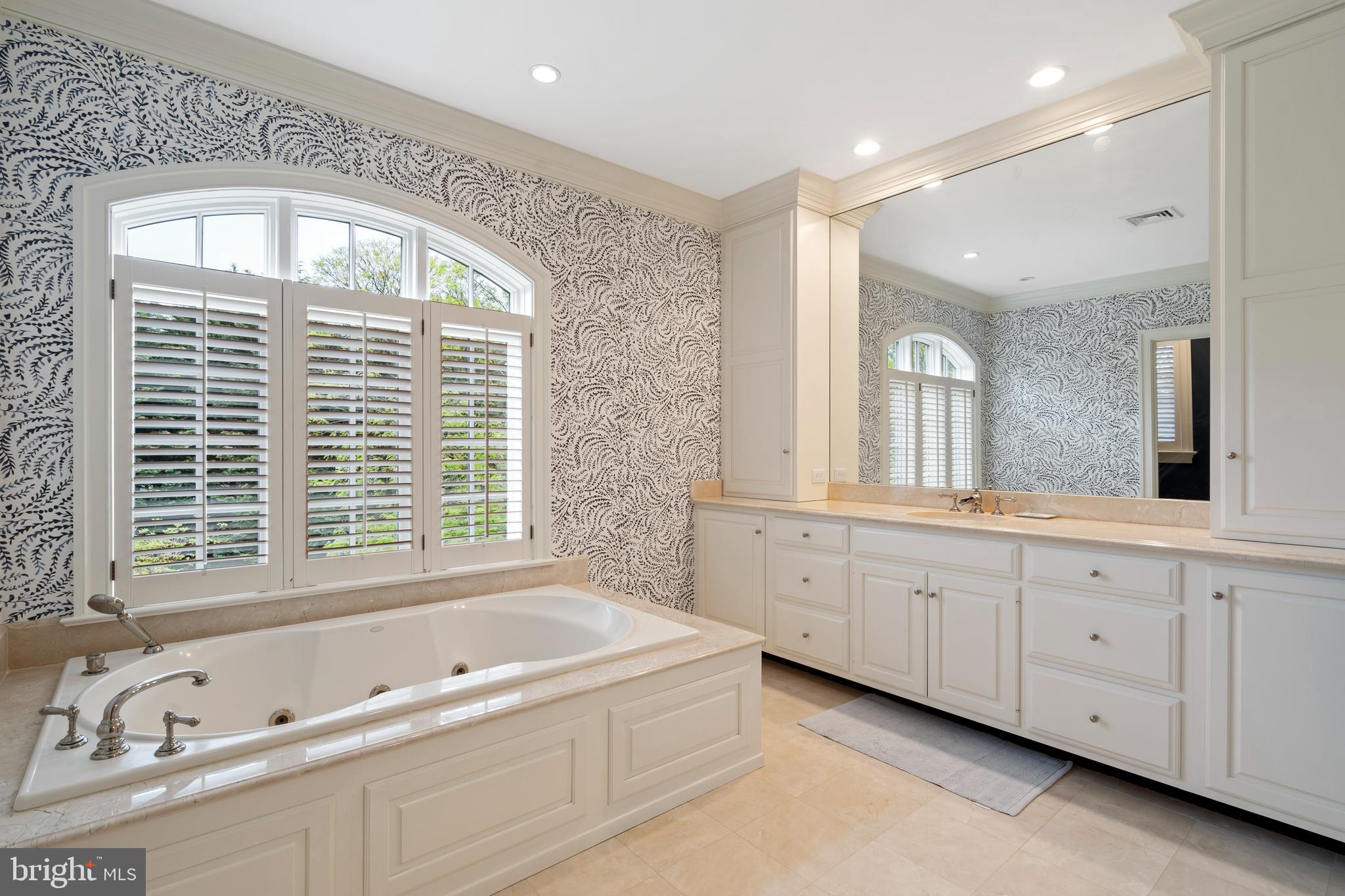 211 Atlee Road Wayne, PA 19087 - Photo 42 of 90 2nd owner's bathroom