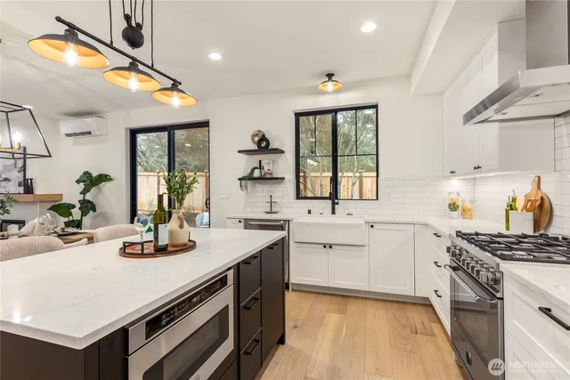 $1,630,000 | 11128 116th Avenue Northeast, Unit 1, Kirkland, WA 98033