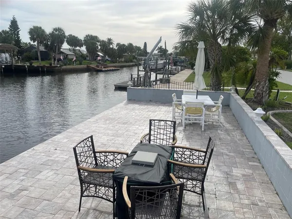 $324,000 | 7128 Southwind Drive, Hudson, FL 34667