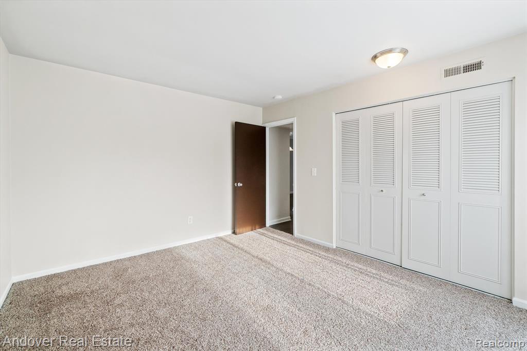 330 South Drake Road, Unit M08 Kalamazoo, MI 49009 - Photo 49 of 64