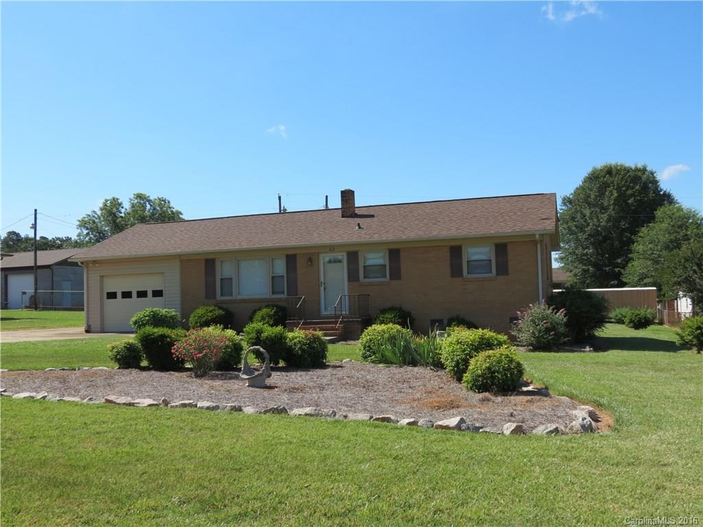 1812 Cameron Road Lincolnton, NC 28092 - Photo 2 of 16 Gallery Image 2