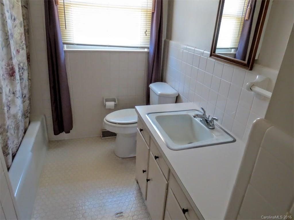 1812 Cameron Road Lincolnton, NC 28092 - Photo 12 of 16 Gallery Image 12