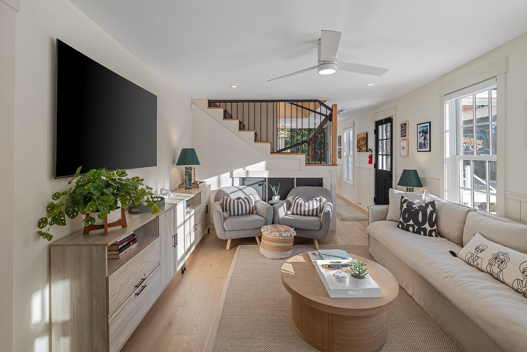 4656 Mountain Road Stowe, VT 05672 - Photo 16 of 60