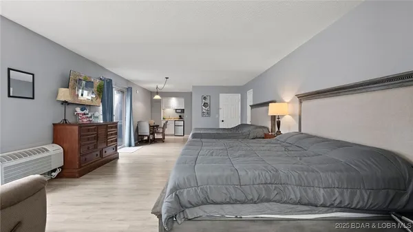 $425,000 | 306 Seabright Drive, Osage Beach, MO 65065