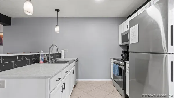 $425,000 | 306 Seabright Drive, Osage Beach, MO 65065