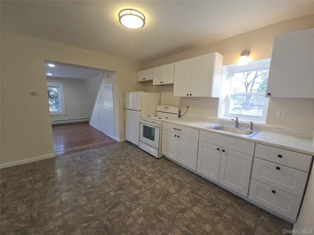 $2,700 | 91 Holloran Road, New Windsor, NY 12553