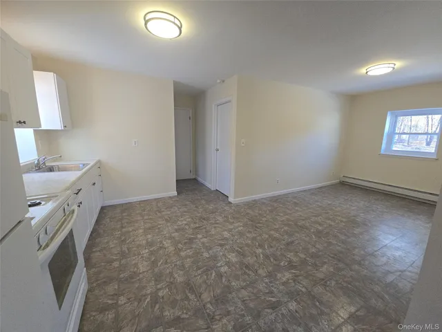 $2,700 | 91 Holloran Road, New Windsor, NY 12553