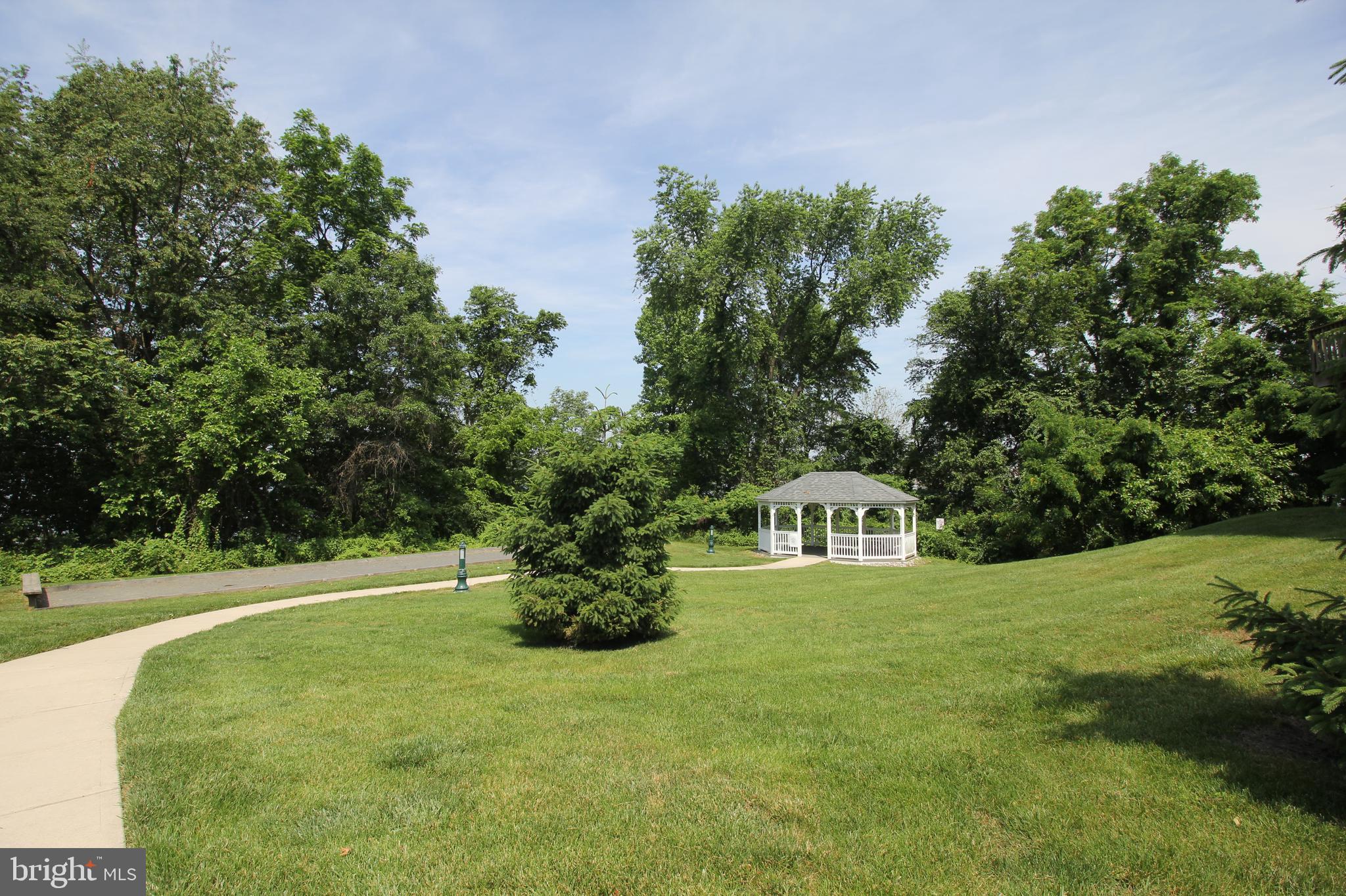 66 River Lane Riverside, NJ 08075 - Photo 32 of 36