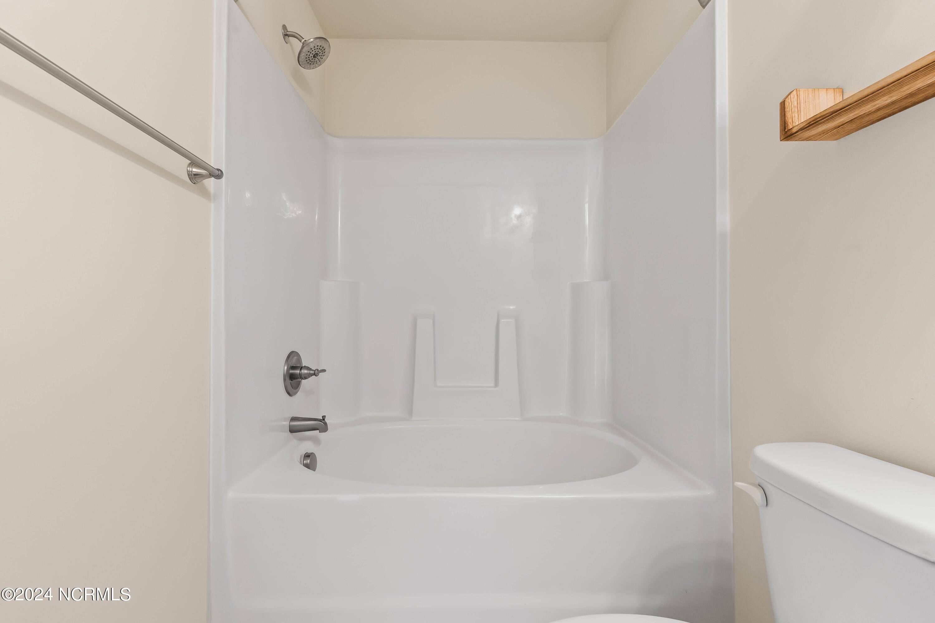 313 Glenellen Loop Road Midway Park, NC 28544 - Photo 15 of 23 15