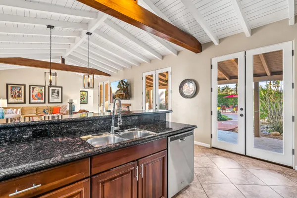 $2,580,000 | 484 West Stevens Road, Palm Springs, CA 92262
