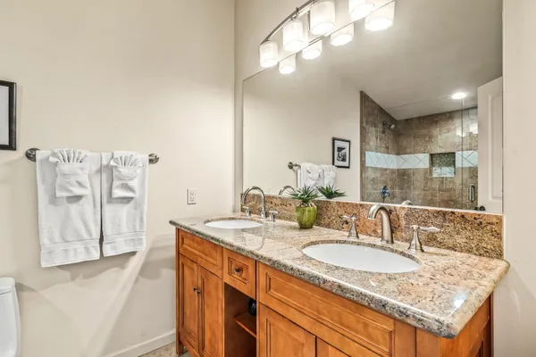 $2,580,000 | 484 West Stevens Road, Palm Springs, CA 92262