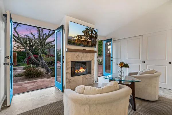 $2,580,000 | 484 West Stevens Road, Palm Springs, CA 92262
