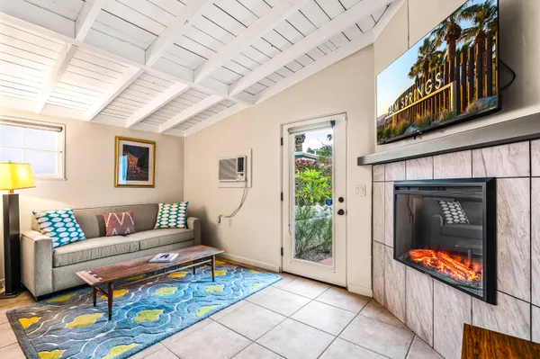 $2,580,000 | 484 West Stevens Road, Palm Springs, CA 92262