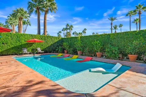 $2,580,000 | 484 West Stevens Road, Palm Springs, CA 92262