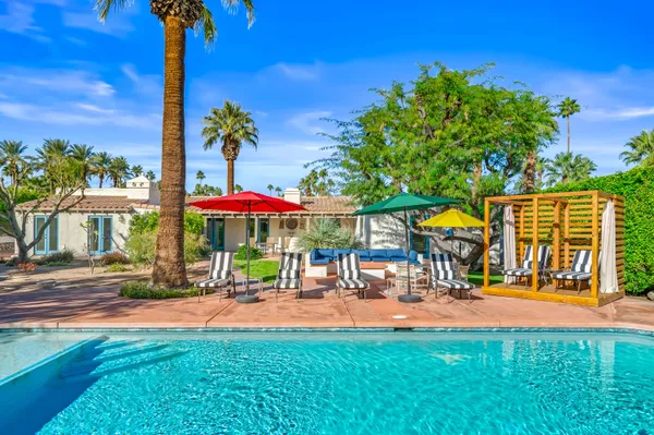 $2,580,000 | 484 West Stevens Road, Palm Springs, CA 92262