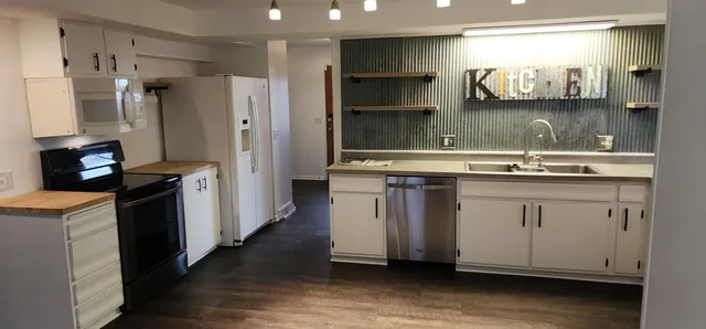 $459,900 | 75863 305 Street, Racine, MN 55967