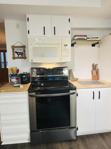 $459,900 | 75863 305 Street, Racine, MN 55967