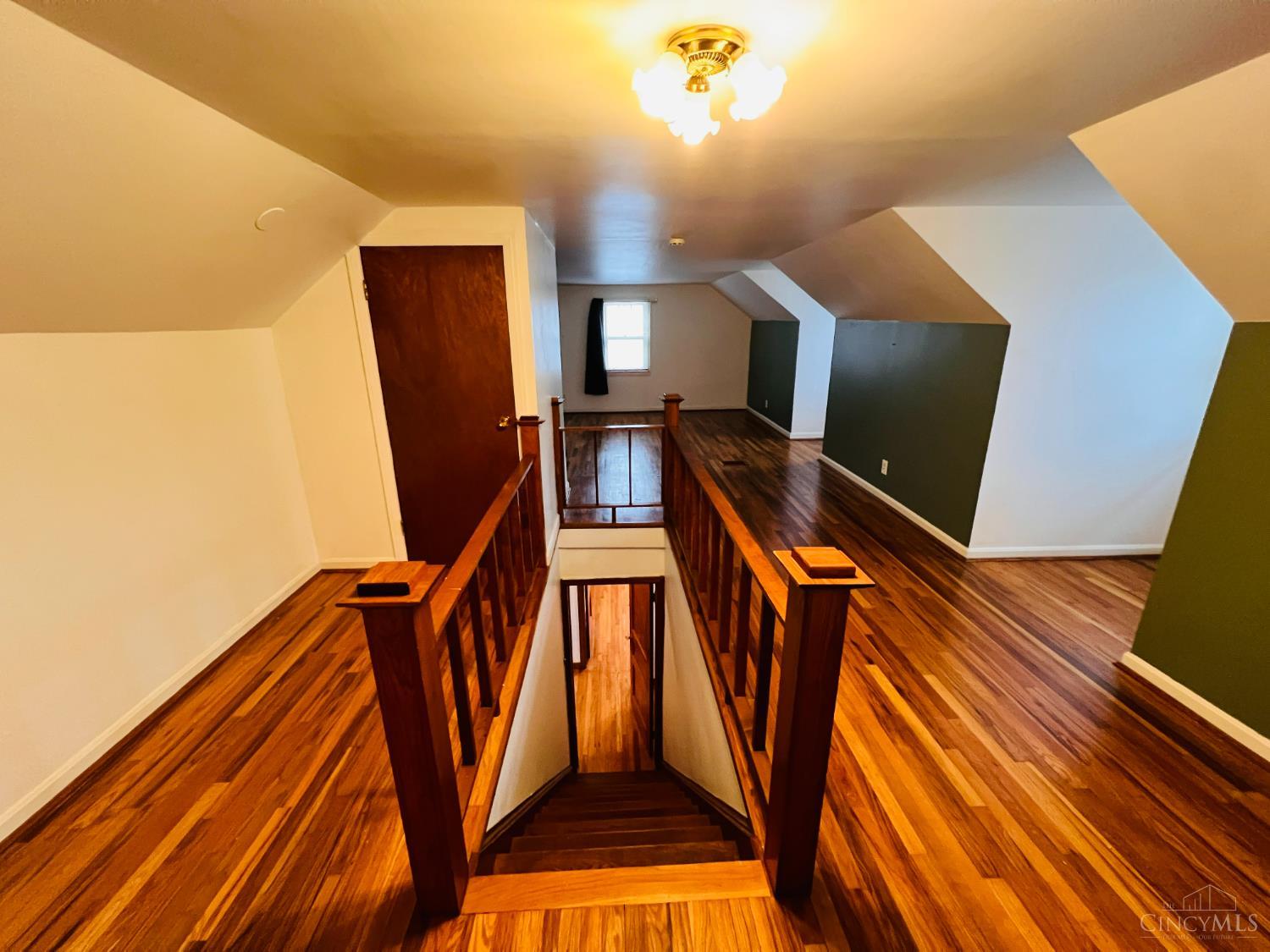 7905 Plainfield Road Cincinnati, OH 45236 - Photo 19 of 32
