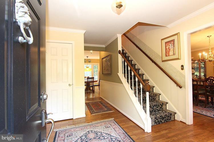 11614 Deer Forest Road Reston, VA 20194 - Photo 1 of 30 Interior (General)