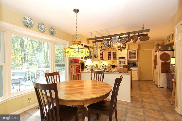 11614 Deer Forest Road Reston, VA 20194 - Photo 3 of 30 Kitchen