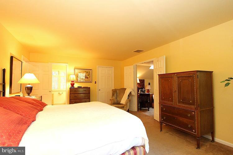 11614 Deer Forest Road Reston, VA 20194 - Photo 22 of 30 Bedroom (Master)