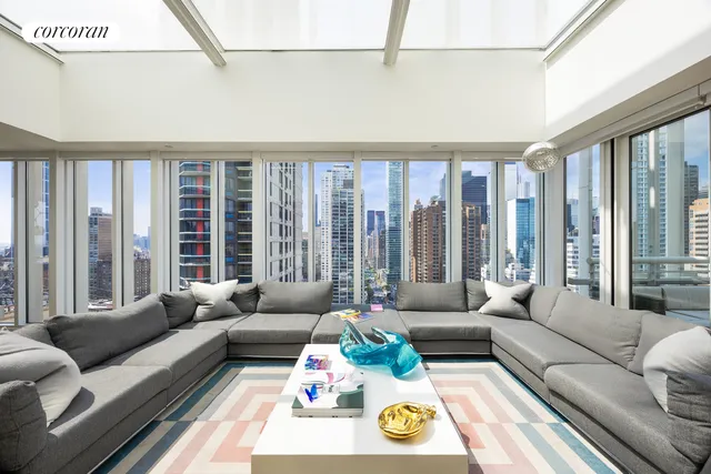 $6,995,000 | 301 East 61st Street, Unit PH | Lenox Hill