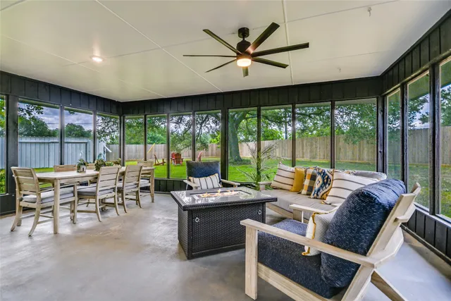 $650,000 | 6569 Cutoff Road, Fayetteville, TX 78940