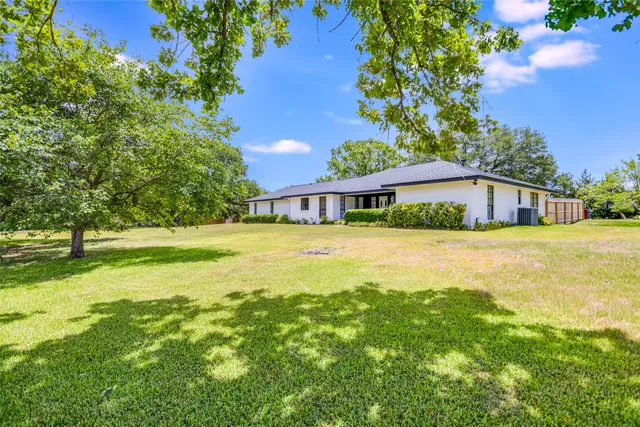 $650,000 | 6569 Cutoff Road, Fayetteville, TX 78940