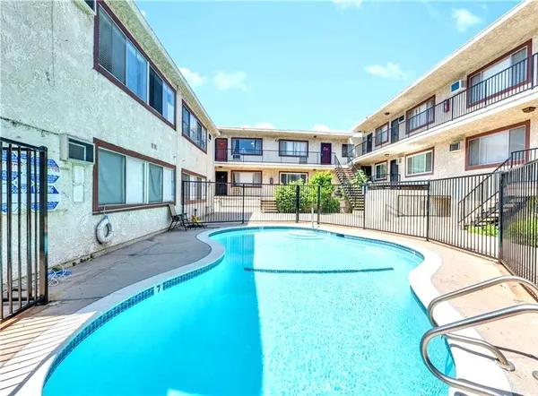 $295,000 | 8800 Cedros Avenue, Unit 207, Panorama City, CA 91402