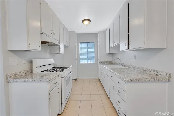 $295,000 | 8800 Cedros Avenue, Unit 207, Panorama City, CA 91402