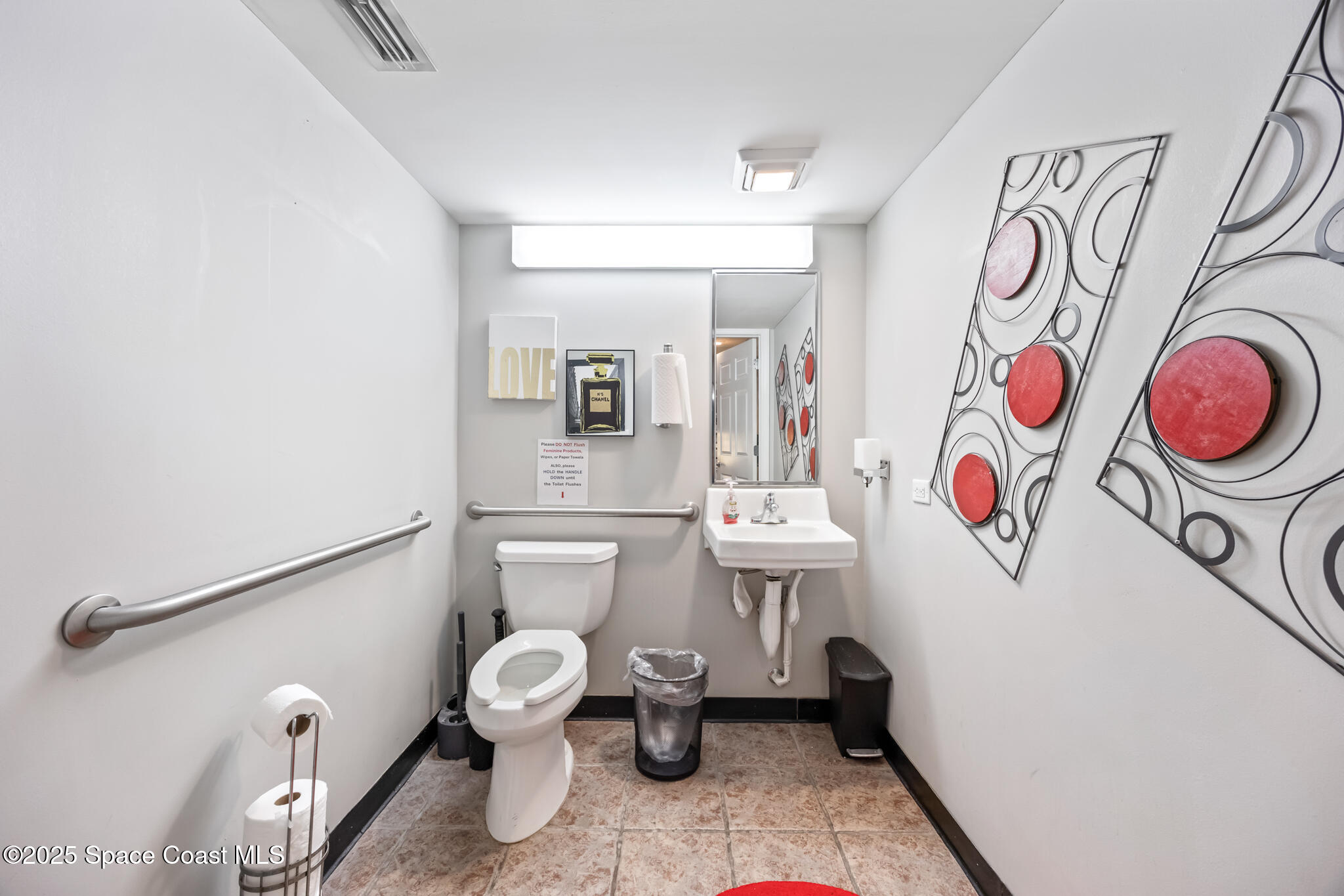 8255 North Wickham Road, Unit 101 Melbourne, FL 32940 - Photo 16 of 31 Restroom 2