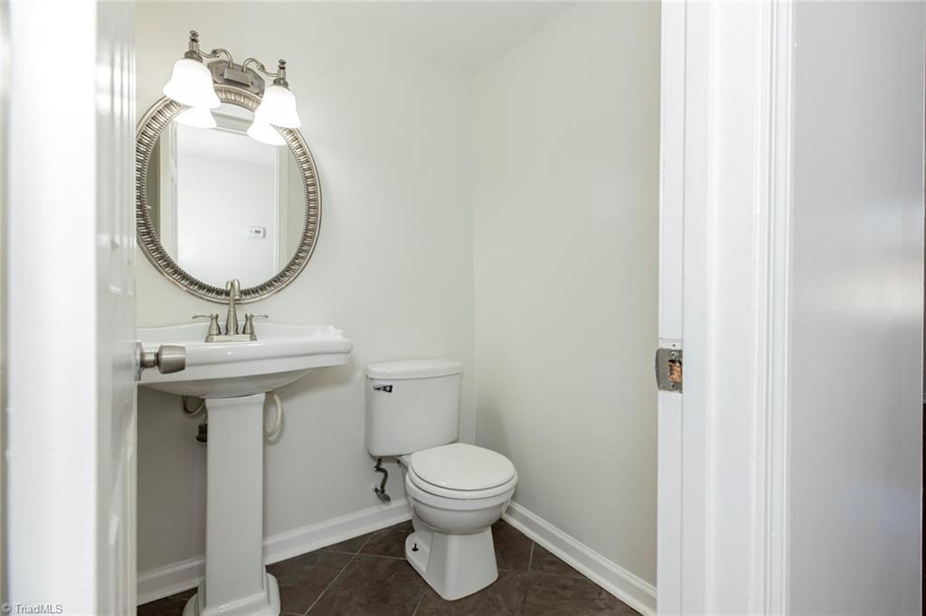 5741 Bramblegate Road, Unit E Greensboro, NC 27409 - Photo 17 of 40