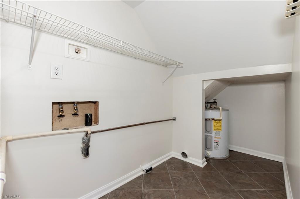 5741 Bramblegate Road, Unit E Greensboro, NC 27409 - Photo 18 of 40