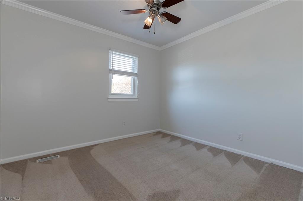 5741 Bramblegate Road, Unit E Greensboro, NC 27409 - Photo 26 of 40