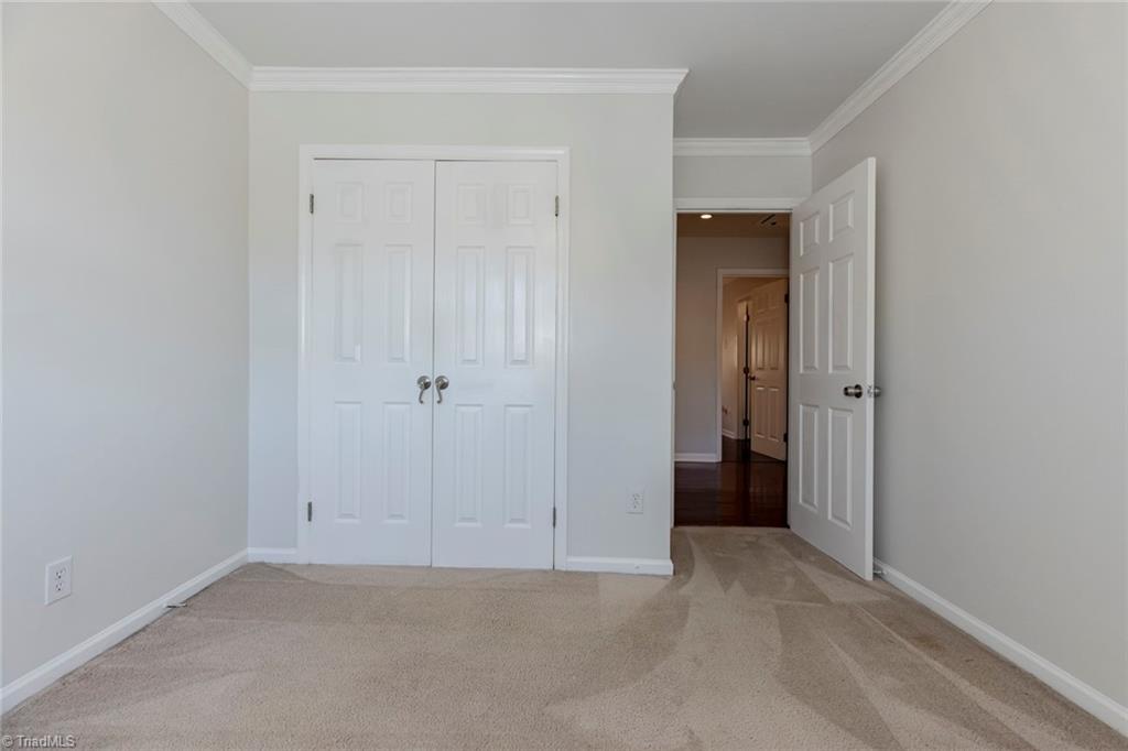 5741 Bramblegate Road, Unit E Greensboro, NC 27409 - Photo 28 of 40