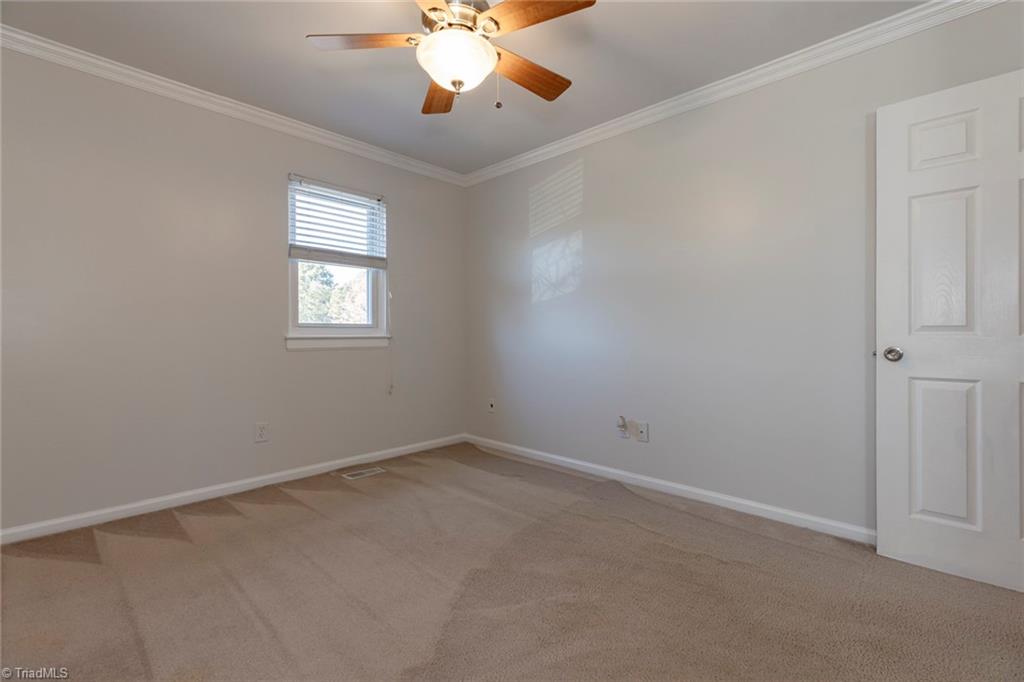 5741 Bramblegate Road, Unit E Greensboro, NC 27409 - Photo 29 of 40