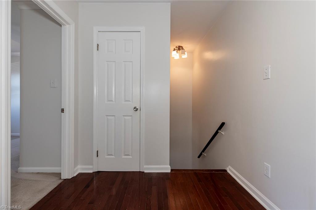 5741 Bramblegate Road, Unit E Greensboro, NC 27409 - Photo 33 of 40