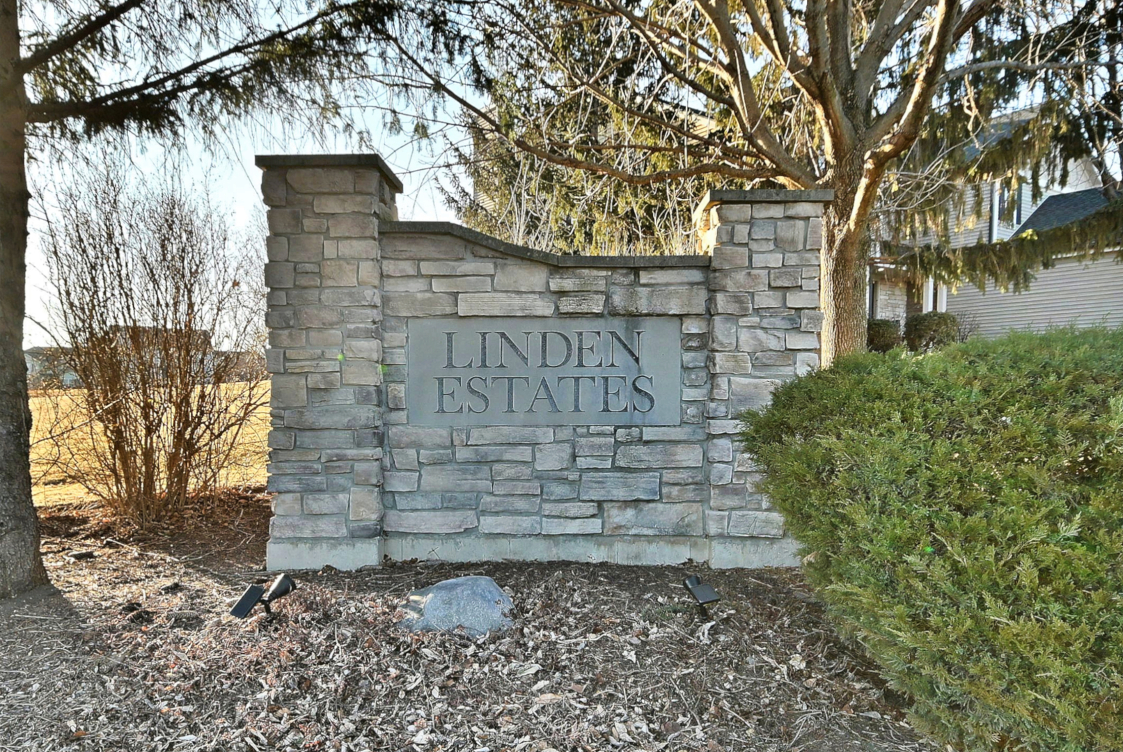 579 Homestead Court Aurora, IL 60506 - Photo 45 of 45 a view of brick wall