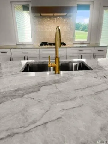 $649,000 | 679 Jonathan Road, Hannibal, MO 63401